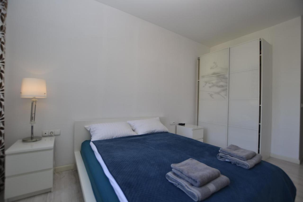 Apartament Bursztynowy Z Garazem -Centrum Gliwic Gliwice Kültér fotó